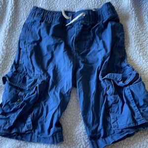 Boys gap cargo shorts size xl